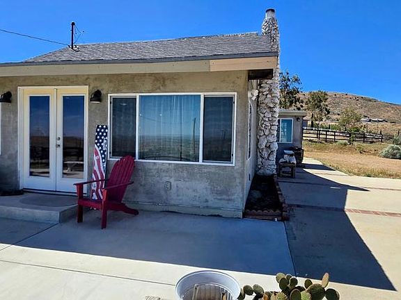 2nd image of 1834 E Carson Mesa Rd
