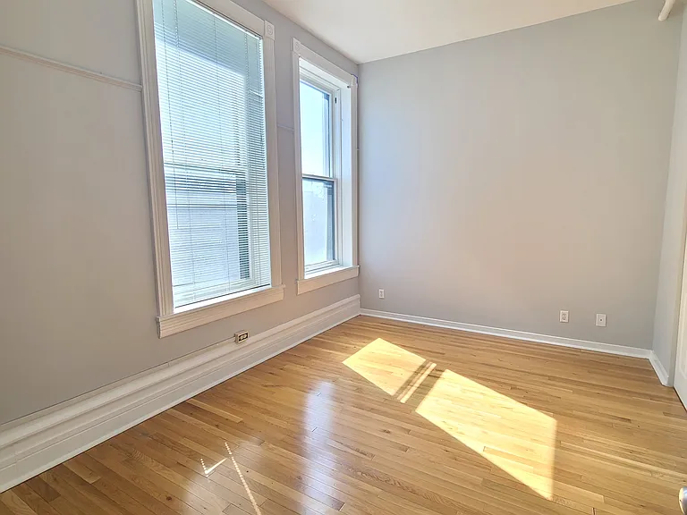 112 W Washington Blvd #324 — Photo 6