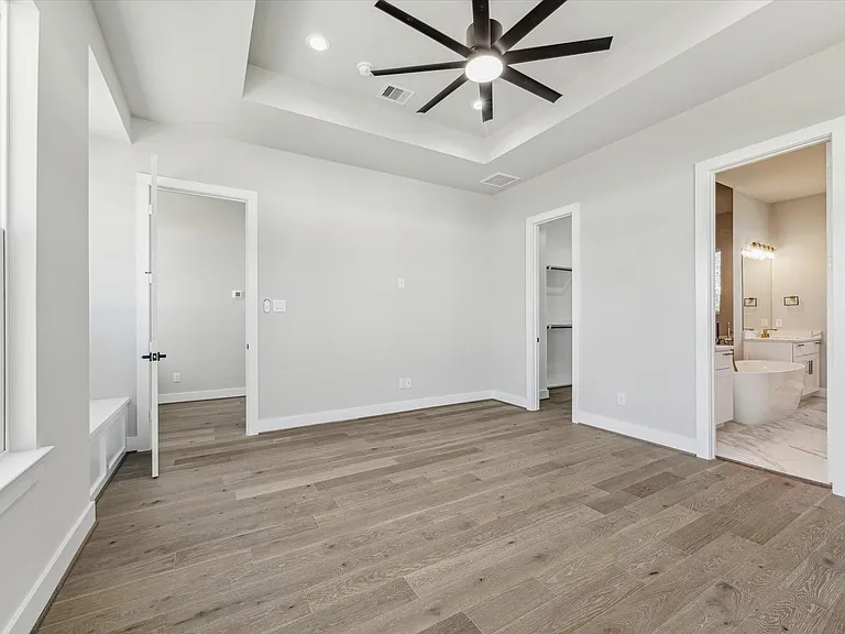 5817 Mansfield Heights Ln — Photo 8