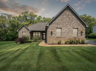 9831 Viewcrest Ct, Howell, MI 48843