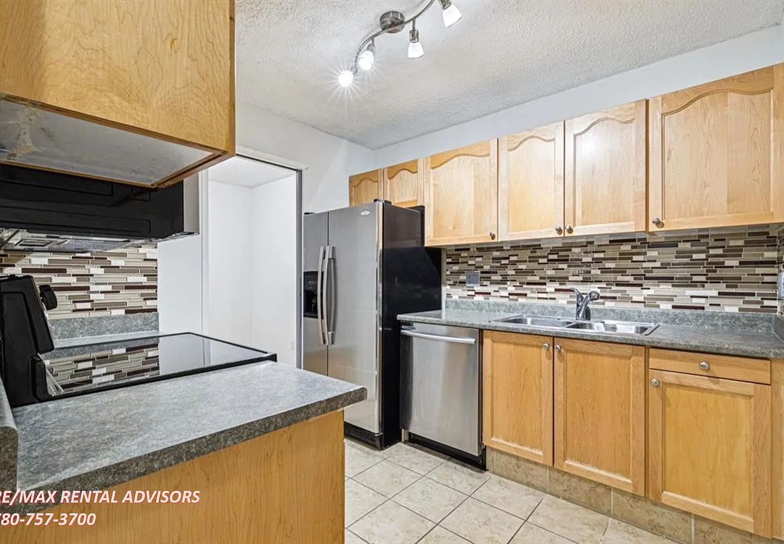 #404 537 14 Avenue Southwest — Photo 1