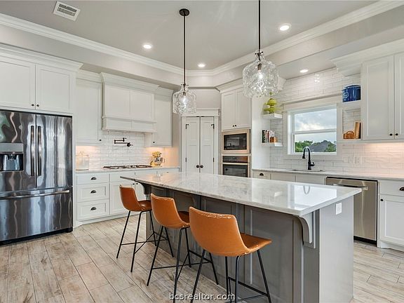 5th image of 4112 Caney Creek Ct