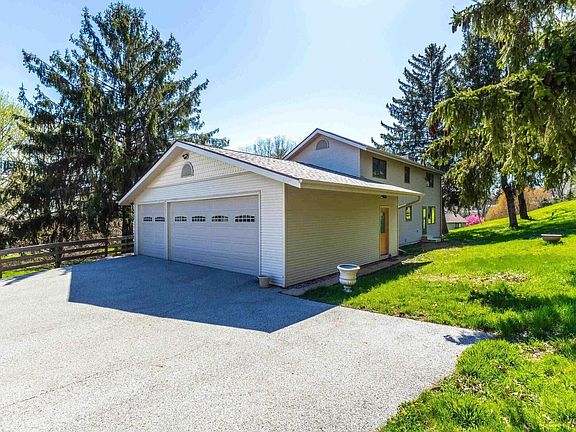 4th image of 6735 Primrose Ct