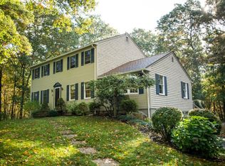 125 Rollingwood Dr, North Kingstown, RI 02852