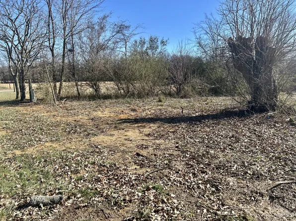 2410 Asbury Rd, Manchester, TN 37355