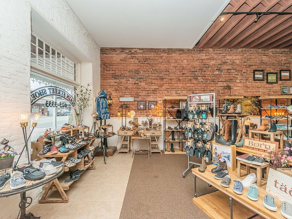 521 Main St, Weaverville, CA 96093 MLS 2111869 Zillow