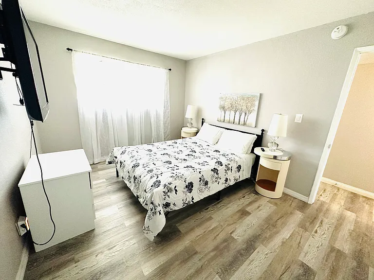 493 McKellar Cir #4 — Photo 17