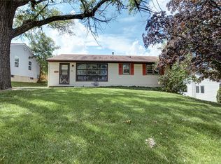 25 5th Dr, Decatur, IL 62521