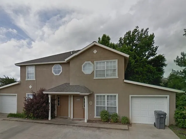 741 Kirkcauldy Dr — Photo 1