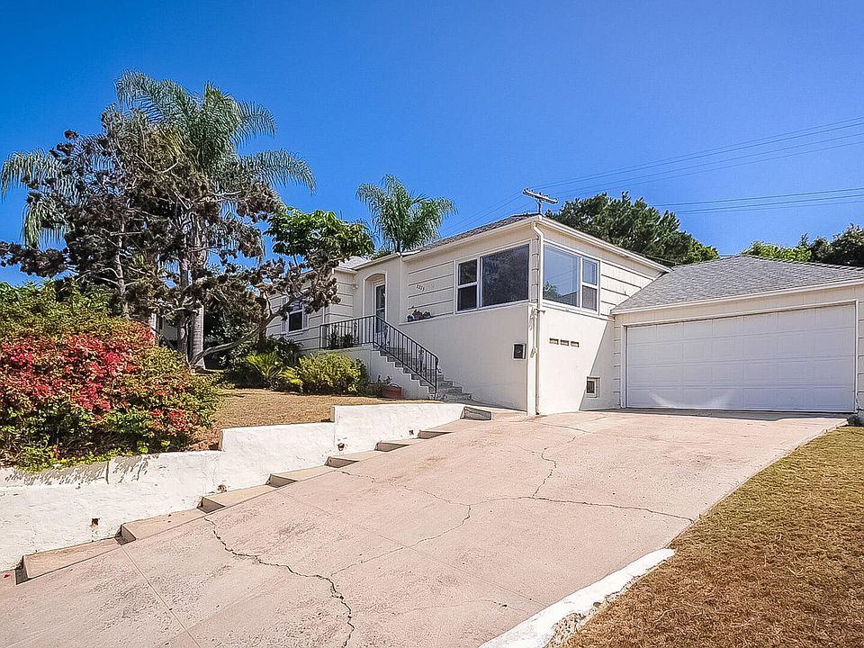 2nd image of 2225 Palermo Dr