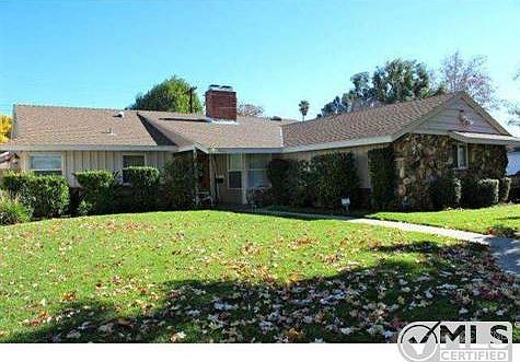 1st image of 9004 Hayvenhurst Ave
