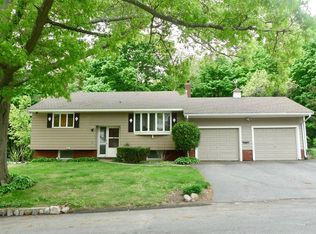 11 Vernon Ave, Stoneham, MA 02180