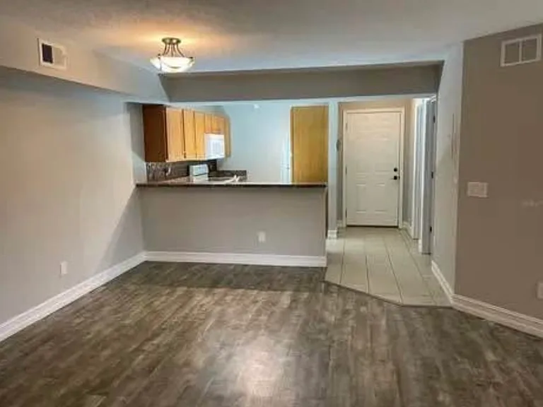 2650 Oak Park Way #103 — Photo 3