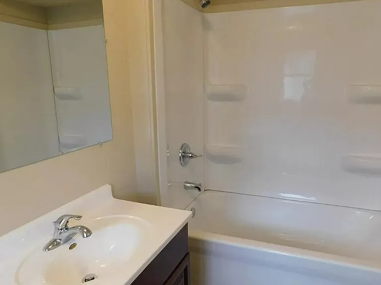 205 N 3rd Ave — Photo 5