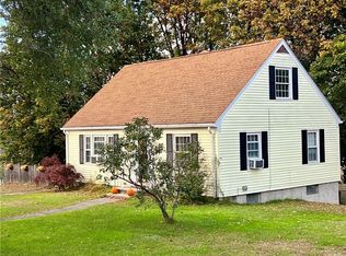 451 River Rd, Lincoln, RI 02865