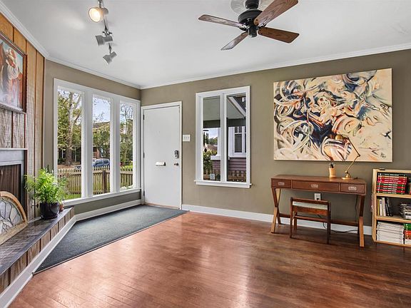 5th image of 810 Camelia Ave