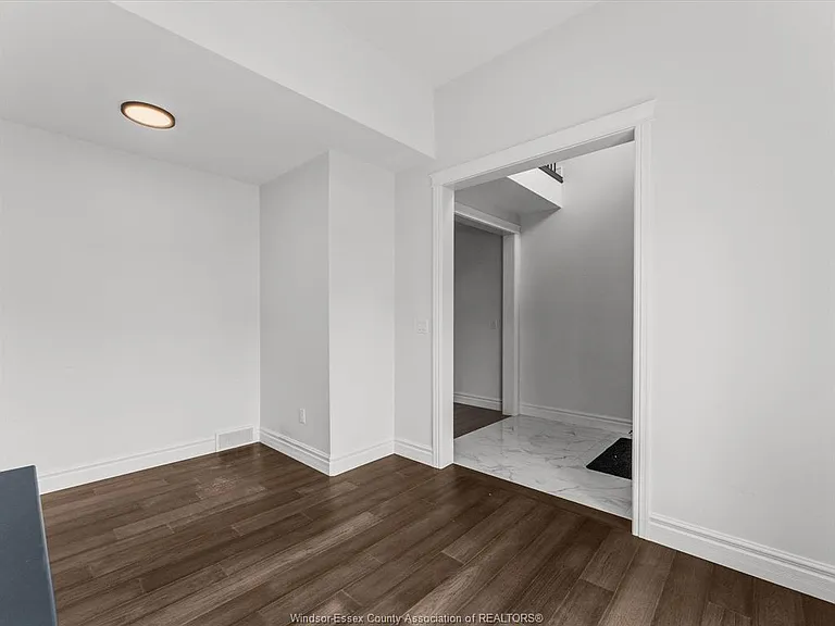 93 Belleview Dr — Photo 6