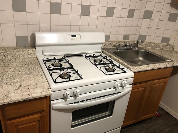 2nd image of 63 Livingston Ave Floor 1