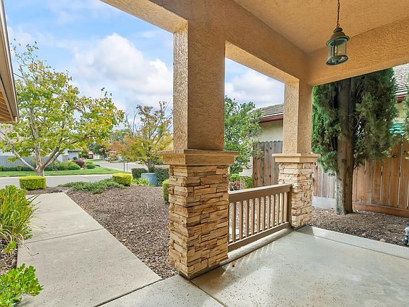 4th image of 1033 Halidon Way