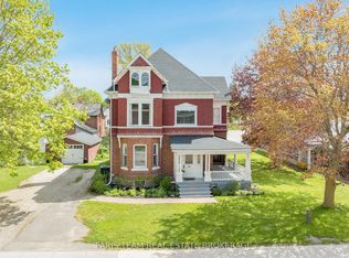 23 Yonge St S, Springwater, ON L0L1P0