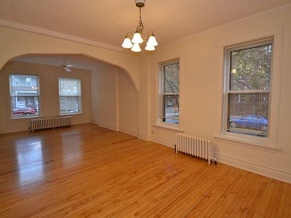 2nd image of 3825 N Damen Ave