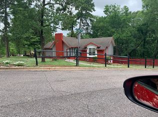 200 Fair Oaks Dr, Fairfield, AL 35064