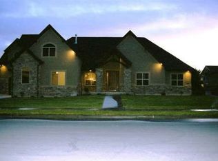 11156 Farnsworth Ln, Sandy, UT 84070