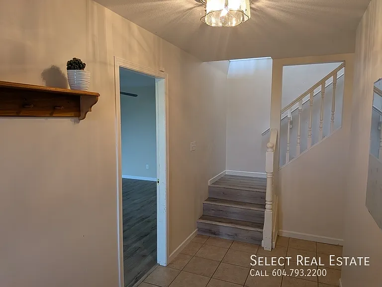 31033 Upper Maclure Rd — Photo 8