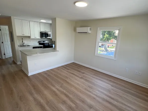 12 N Main St #4, Woodsboro, MD 21798