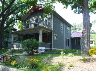 530 Ronalds St, Iowa City, IA 52245