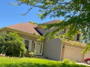 2220 Irvine Ln, Plainfield, IL 60586