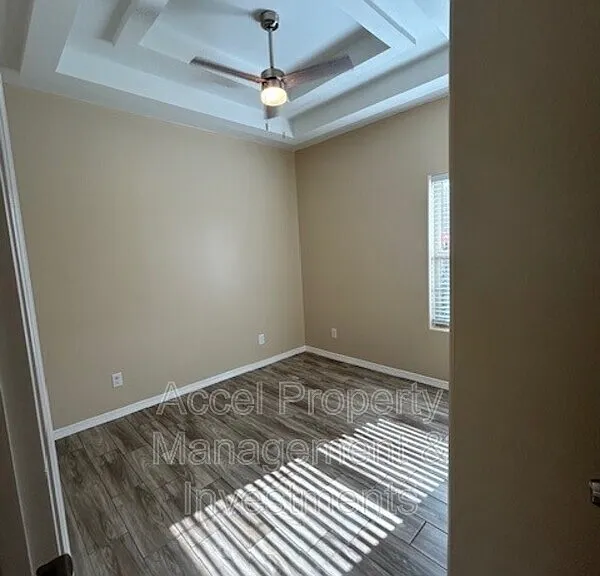 1008 W La Pointe Ave #3 — Photo 9
