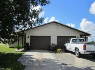 410/412 Diplomat Pkwy E, Cape Coral, FL 33909