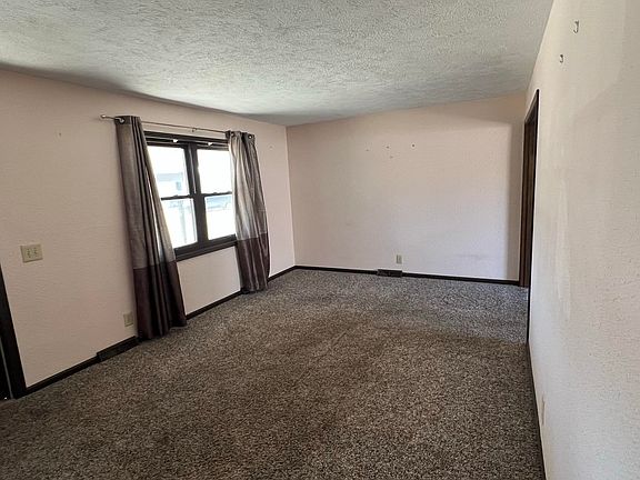 2nd image of 804 Jan Ave