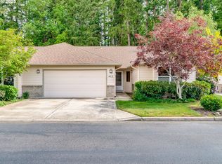 412 NE Fircrest Pl, McMinnville, OR 97128
