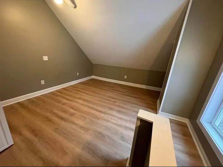 123 E Main St #4 — Photo 9