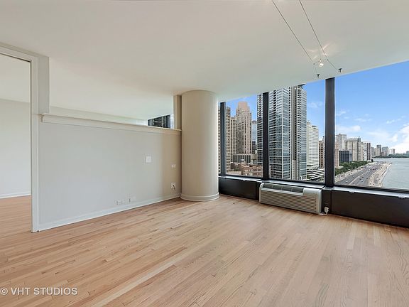 3rd image of 505 N Lake Shore Dr APT 1417