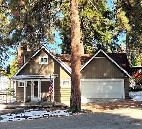 2nd image of 31660 Luring Pines Cir