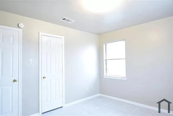 1504 Benttree Dr #A — Photo 6