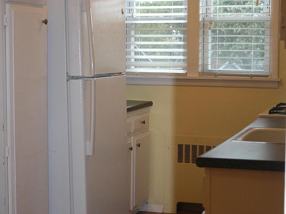 4th image of 310 Maryland Ave APT 22B