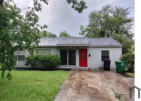 4818 Paradise Ln