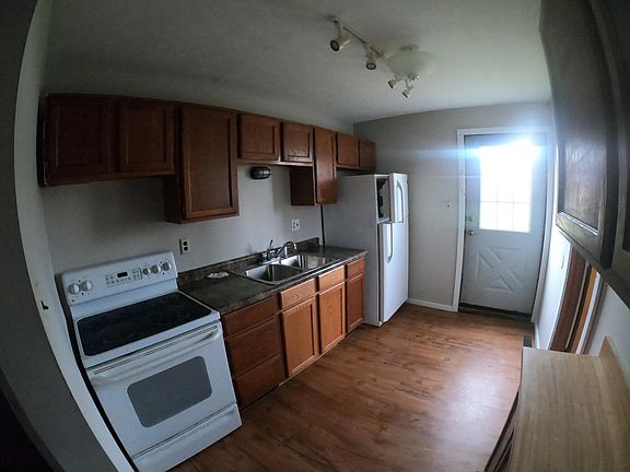 5th image of 205 N Eastern Ave #205