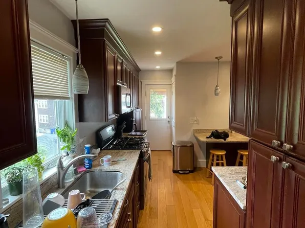 43 Glenmont Rd #2E, Boston, MA 02135