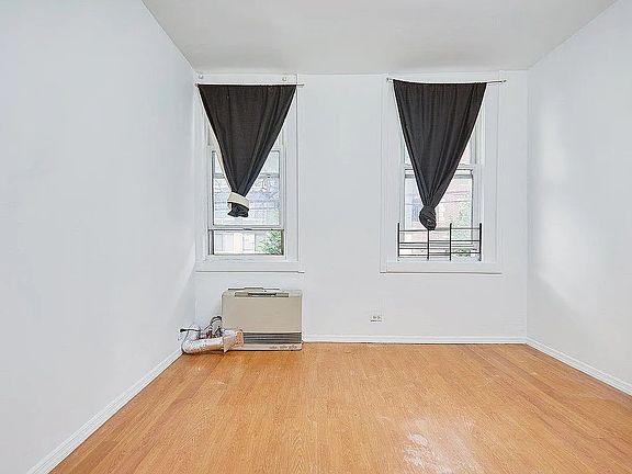 3rd image of 572 E New York Ave #1D