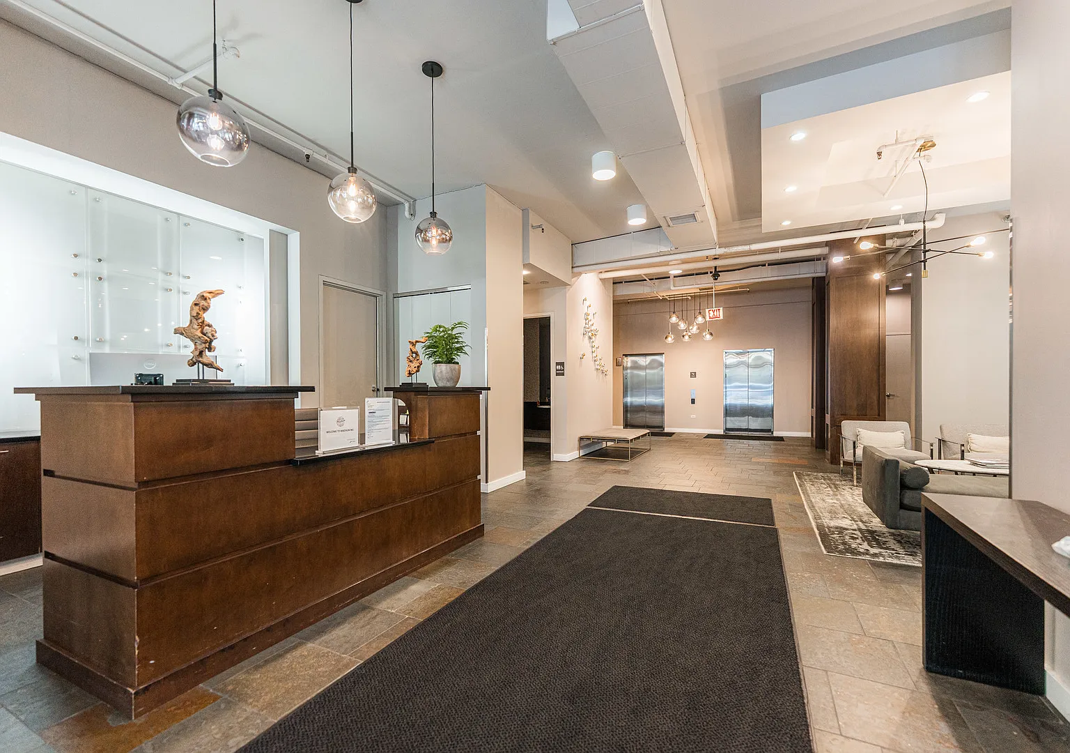 1 bed, 800 sqft, $3,000 — Photo 3