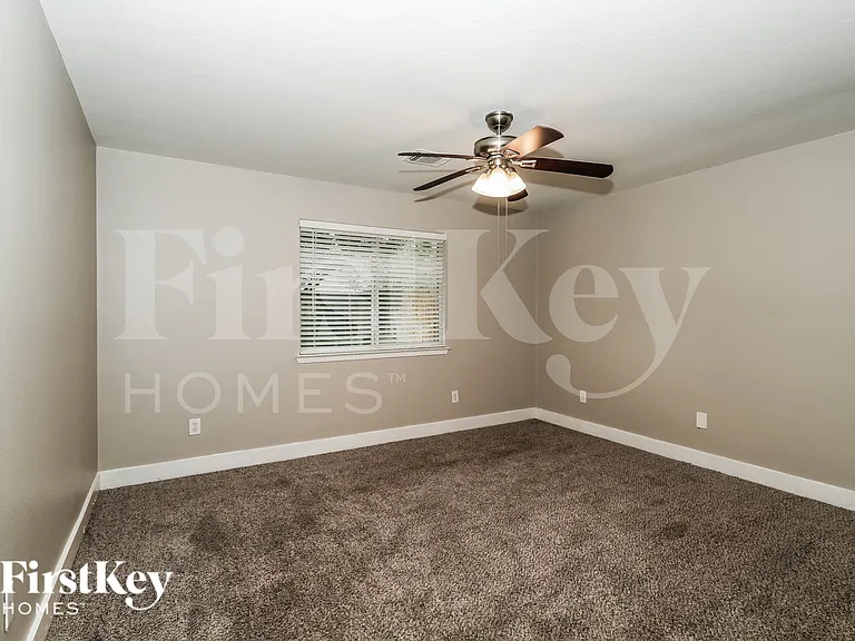 19943 Crested Hill Ln — Photo 10