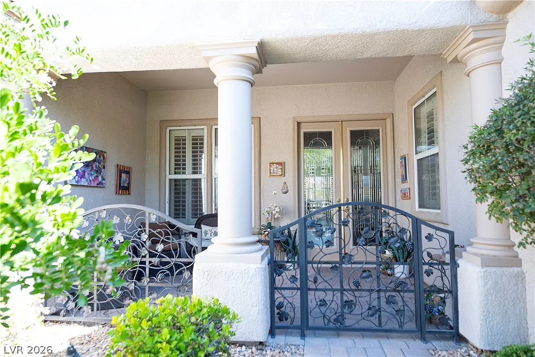 3 bed, 2.5 bath, 2198 sqft, $2,700 — Photo 2