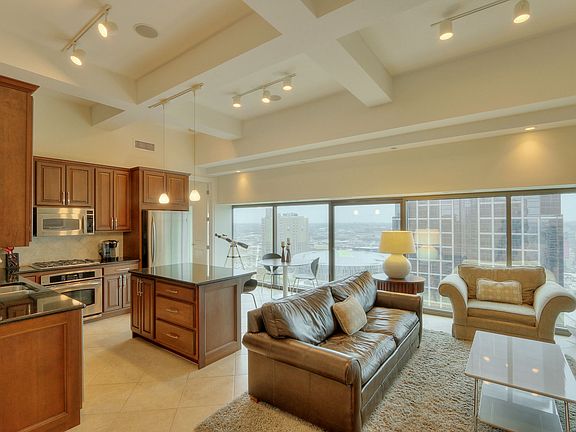 2nd image of 1101 Walnut St Unit 1808