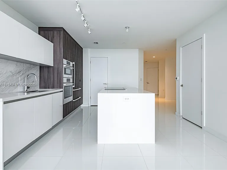 851 NE 1st Ave #2100 — Photo 10