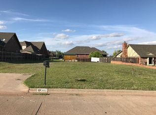 3608 Willow West Dr, Woodward, OK 73801